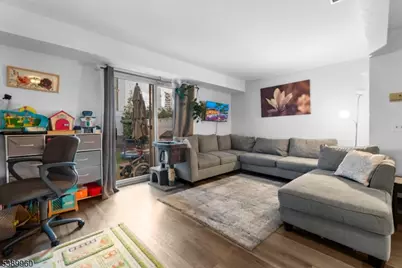 11 Kyle St, Manville, NJ 08835 - Photo 9