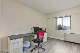 10 N Wood Ave, Linden, NJ 07036 - Photo 15