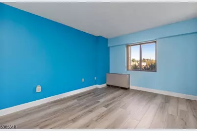 10 N Wood Ave #312, Linden, NJ 07036 - Photo 13