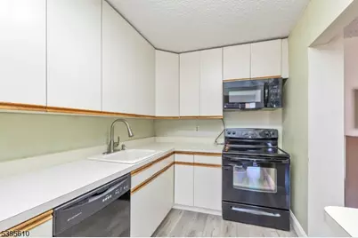 10 N Wood Ave #312, Linden, NJ 07036 - Photo 11