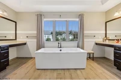 6 Northwood Dr, Franklin Lakes, NJ 07417 - Photo 25