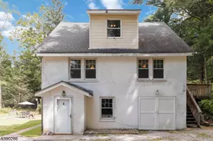 5 Fanwood Ct, West Milford, NJ 07421 - Photo 1