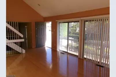 55 Talbot St, Franklin Township, NJ 08873 - Photo 5