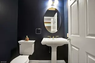 8 Hancock Ct, Bernards Township, NJ 07920 - Photo 21