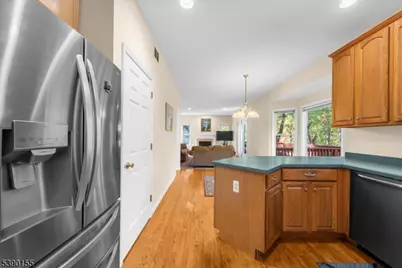 5 Sky View Garden Rd, Clinton Township, NJ 08833 - Photo 13