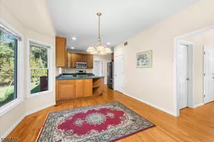 5 Sky View Garden Rd, Clinton Township, NJ 08833 - Photo 11