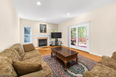 5 Sky View Garden Rd, Clinton Township, NJ 08833 - Photo 9