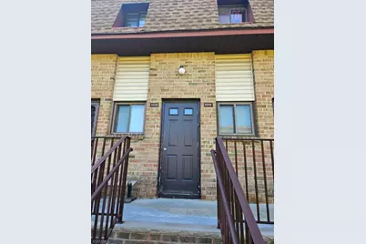 1314 N Oaks Blvd, North Brunswick Township, NJ 08902 - Photo 1