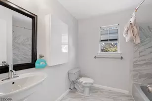 42 Nostrand Rd, Hillsborough Township, NJ 08844 - Photo 31