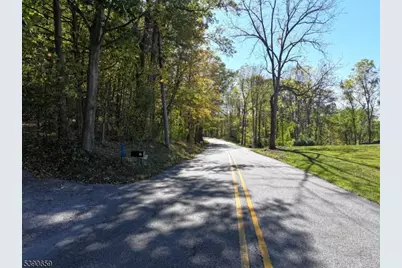 19 Mudcut Rd, Lafayette, NJ 07848 - Photo 1