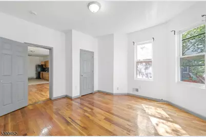 904 S 18th St, Newark, NJ 07108 - Photo 3