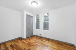 904 S 18th St, Newark, NJ 07108 - Photo 9