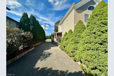 38 Totowa Rd, Wayne, NJ 07470 - Photo 29