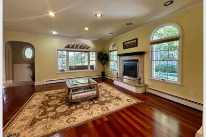 38 Totowa Rd, Wayne, NJ 07470 - Photo 11