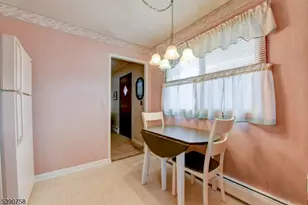 798 Pinewood Rd, Union Township, NJ 07083 - Photo 9