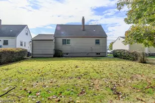 798 Pinewood Rd, Union Township, NJ 07083 - Photo 19