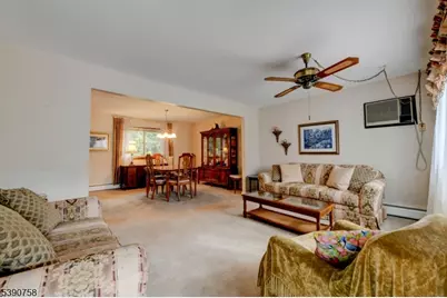 798 Pinewood Rd, Union Township, NJ 07083 - Photo 3