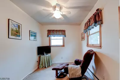 798 Pinewood Rd, Union Township, NJ 07083 - Photo 11