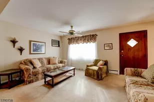 798 Pinewood Rd, Union Township, NJ 07083 - Photo 5