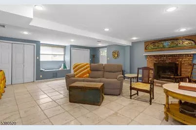 6 Mulberry Trl, Kinnelon, NJ 07405 - Photo 23