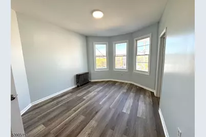 532 Grove St, Irvington, NJ 07111 - Photo 5