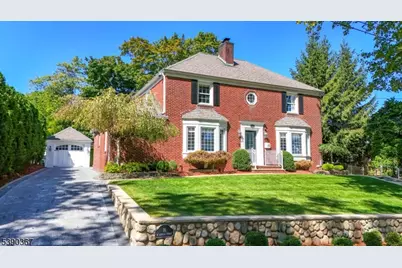 16 W Lincoln St, Verona, NJ 07044 - Photo 1