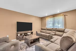 15 Henderson St, Oxford Township, NJ 07863 - Photo 9