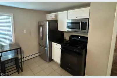 808 E 3rd St, Plainfield, NJ 07062 - Photo 9