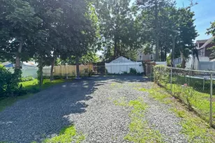 808 E 3rd St, Plainfield, NJ 07062 - Photo 15