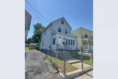 808 E 3rd St, Plainfield, NJ 07062 - Photo 3