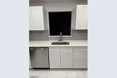 1 Upperbrook Ct, Sayreville Boro, NJ 08859 - Photo 15