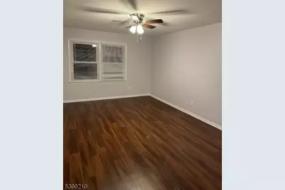 1 Upperbrook Ct, Sayreville Boro, NJ 08859 - Photo 11