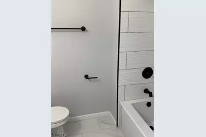 1 Upperbrook Ct, Sayreville Boro, NJ 08859 - Photo 5