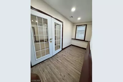 811 S 13th St, Newark, NJ 07108 - Photo 37