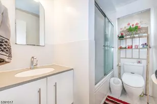 95 N 16th St, Prospect Park, NJ 07508 - Photo 13