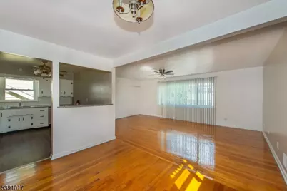 95 N 16th St, Prospect Park, NJ 07508 - Photo 31