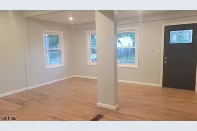 94 Sanford St, East Orange, NJ 07018 - Photo 5
