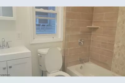 94 Sanford St, East Orange, NJ 07018 - Photo 23