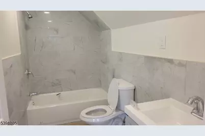 94 Sanford St, East Orange, NJ 07018 - Photo 15