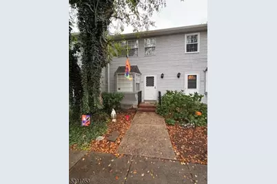 105 Franklin Ct, Raritan Township, NJ 08822 - Photo 1