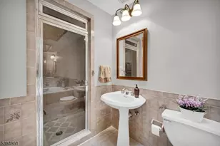 33 Hillside Dr, North Haledon, NJ 07508 - Photo 15