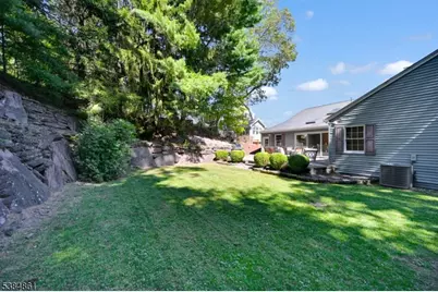 33 Hillside Dr, North Haledon, NJ 07508 - Photo 41