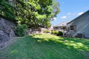 33 Hillside Dr, North Haledon, NJ 07508 - Photo 41
