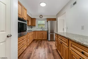 43 New Amwell Rd, Hillsborough Township, NJ 08844 - Photo 3