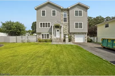 18 Boyd Ter, Kenilworth, NJ 07033 - Photo 1