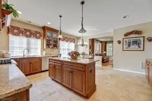 2 Bedford Dr, Bernards Township, NJ 07920 - Photo 11