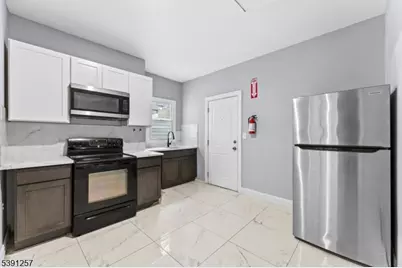 101 Lafayette St, Paterson, NJ 07501 - Photo 9