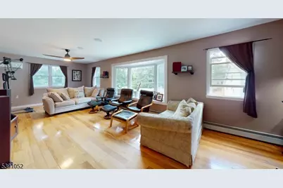 335 Elmira Trl, Hopatcong, NJ 07843 - Photo 3