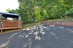 274 Goffle Rd, Hawthorne, NJ 07506 - Photo 3