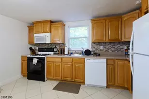 274 Goffle Rd, Hawthorne, NJ 07506 - Photo 23